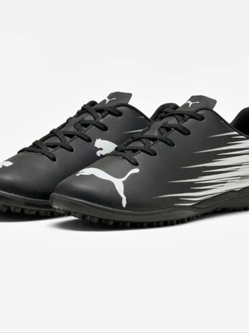 Puma Attacanto II TT Jr Kids Soccer Cleats Black & White US 2.5 NWT